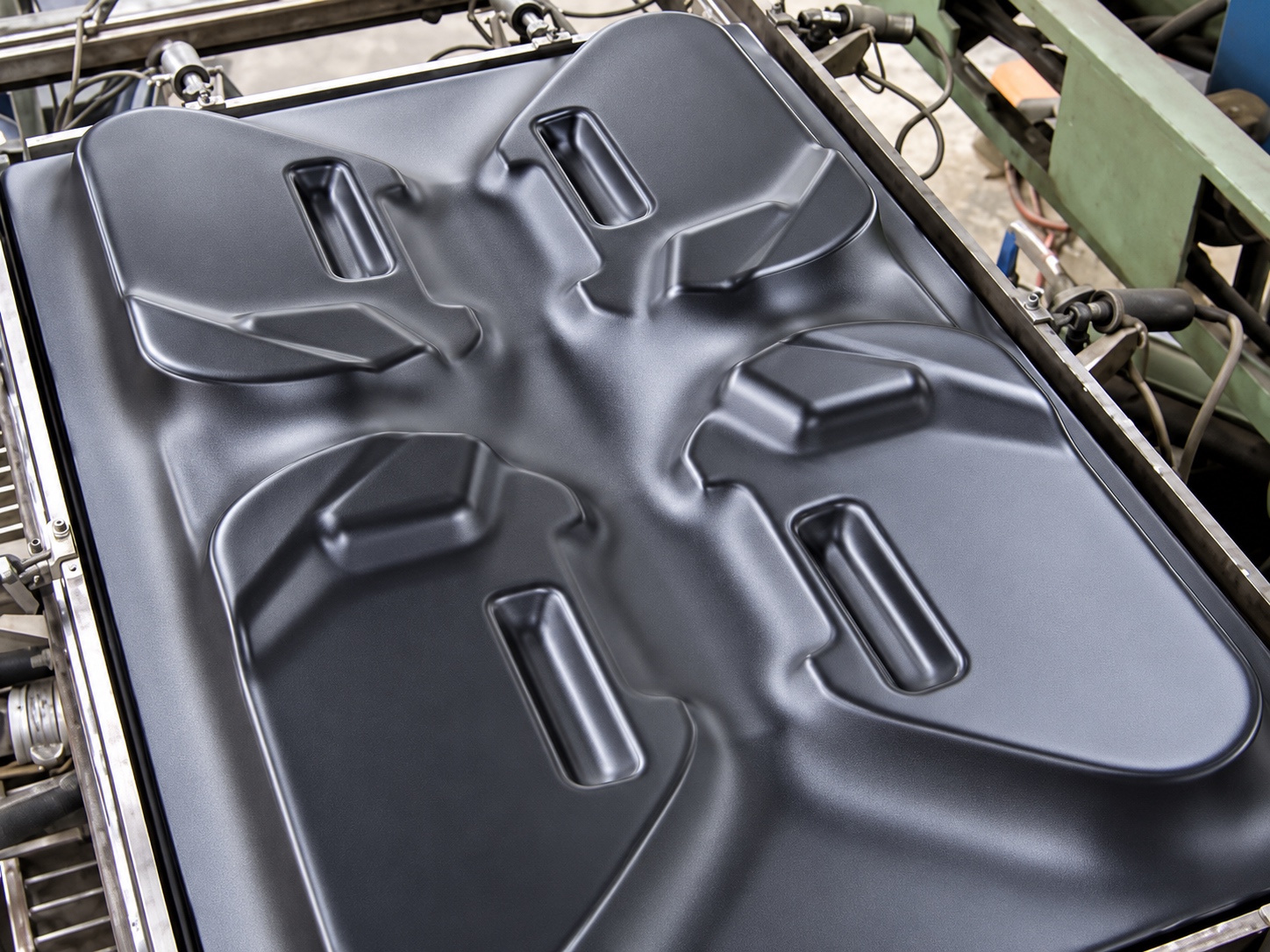 Vacuum forming